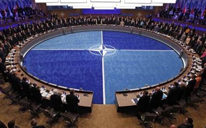 Châu Âu "oằn mình” tìm cách đảo ngược đầu tư quốc phòng