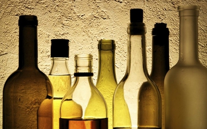 Hiểm họa chết người từ methanol trong rượu lậu