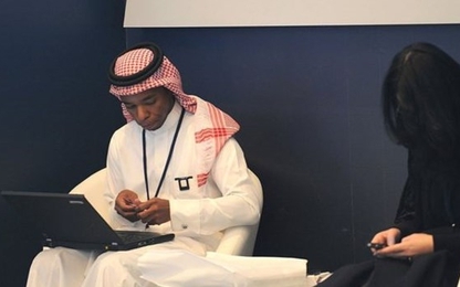 Mỹ và Anh cấm laptop lên cabin máy bay vì lo khủng bố