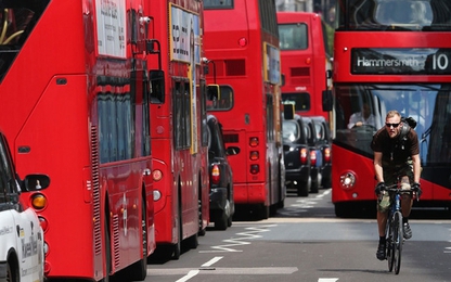 Vì sao Chính phủ không nên miễn phí hoàn toàn cho giao thông công cộng?