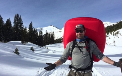 Chiếc balô giúp du khách thoát khỏi tử thần khi gặp nguy hiểm