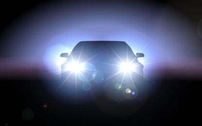 Đi ôtô trong phố, bật đèn pha bị phạt bao nhiêu?