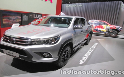 Toyota ra mắt Hilux bản đặc biệt kỷ niệm 50 năm