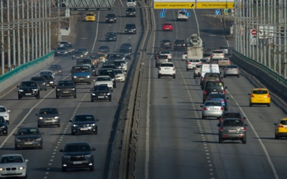 Thị trường xe hơi Nga vượt qua khủng hoảng