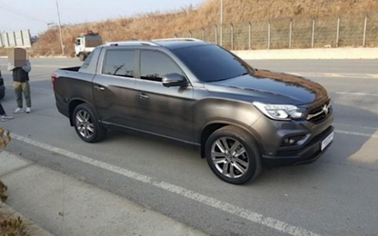Bán tải Hàn Quốc Ssangyong Rexton Sports lần đầu lộ diện