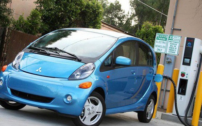 Bộ Công thương và Mitsubishi Motors bắt tay nghiên cứu ô tô điện