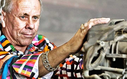 Trở thành triệu phú đô la nhờ... bán ô tô phế liệu