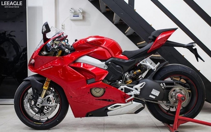 Chi tiết Ducati V4 S đầu tiên về Việt Nam, giá khoảng 1,6 tỷ đồng