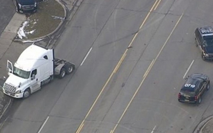 Tài xế xe tải xả súng ở Mỹ, hai người thiệt mạng