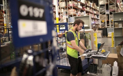 Lộ diện bằng sáng chế thiết bị giúp Amazon kiểm soát nhân viên nhà kho