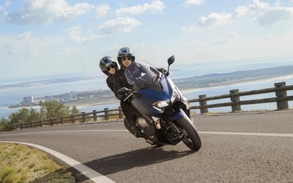 Trình làng Yamaha TMAX 2018, thêm bản Sport Edition pô Akrapovic