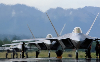Mỹ điều 8 tiêm kích F-22 đến Hàn Quốc tập trận
