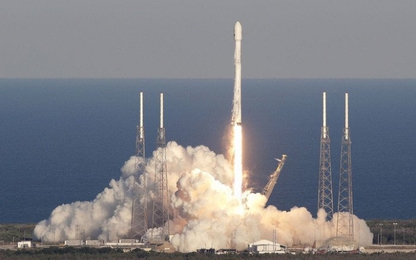 Tên lửa siêu mạnh của SpaceX, thấy lo nhiều hơn thích