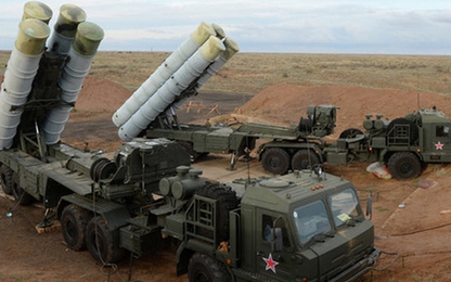 Nga quyết bán tên lửa S-400 cho Qatar