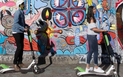 Uber và Lyft muốn mở rộng thị trường xe scooter điện