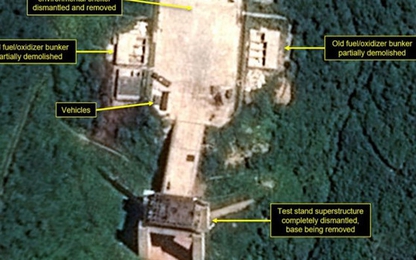 Triều Tiên có thể đã bắt đầu phá hủy bãi thử động cơ tên lửa