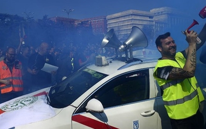 15.000 tài xế taxi tại Tây Ban Nha đình công phản đối Uber