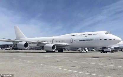 Cận cảnh siêu phi cơ dát vàng, 10 phòng tắm của Hoàng gia Qatar