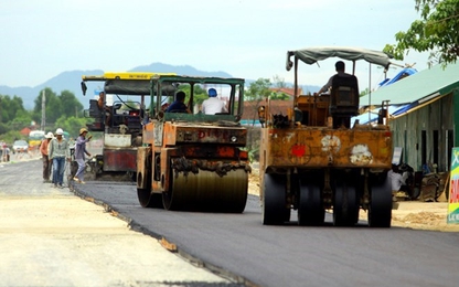 Chi trả tiền đền bù các hộ dân bị nứt nhà khi thi công QL1