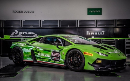 Lamborghini Huracan GT3 Evo phô diễn sức mạnh và tốc độ
