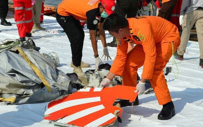 "Tìm thấy xác máy bay Boeing 737 của Lion Air dưới đáy biển"