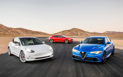 Tesla Model 3 lập kỉ lục mới, lọt top 10 siêu xe nhanh nhất