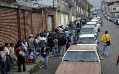 Nghịch lý thiếu xăng ở "vương quốc dầu lửa" Venezuela