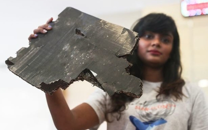 Kết luận mới nhất dựa vào mảnh vỡ người nhà hành khách MH370 cung cấp