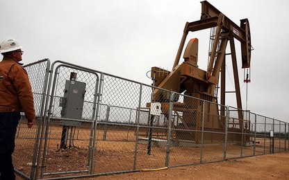 Nga tăng sản lượng dầu, giá dầu sụt 7%