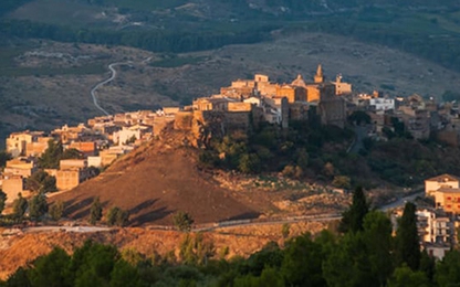 Thị trấn Italy bán nhà với giá hơn 1 USD