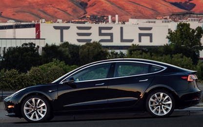 Tesla chi 218 triệu USD mua hãng pin Maxwell