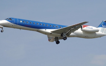 Hãng hàng không Anh xin phá sản vì giá nhiên liệu cao