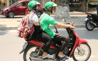 Grab lách việc tăng giá cước "surge pricing" bằng cách tính thêm “phí thời gian”?