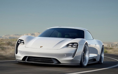 Hơn 20.000 người đã đặt cọc 65 triệu mua xe điện Porsche Taycan 2020