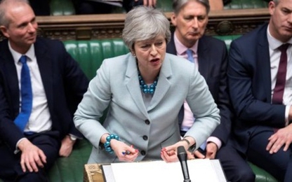 Chính trường Anh “hỗn loạn” trong sóng gió Brexit