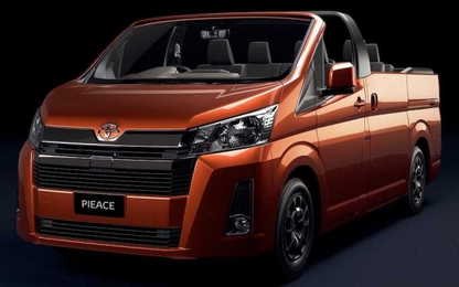 Xe khách Toyota Hiace có phiên bản mui trần