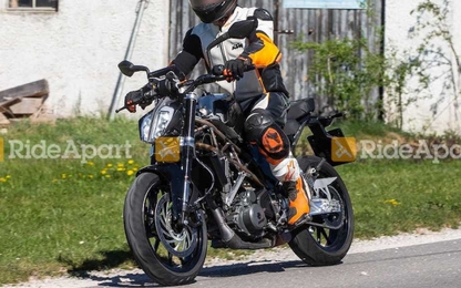 Naked bike KTM 390 Duke lại chuẩn bị có thế hệ mới