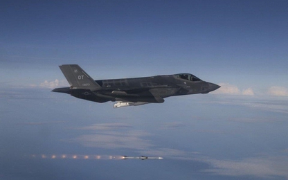 Tiêm kích F-35 sẽ nguy hiểm hơn với giá treo vũ khí mới