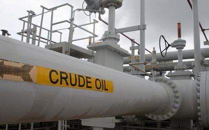 Dầu bị bán tháo, giá giảm mạnh nhất 6 tháng