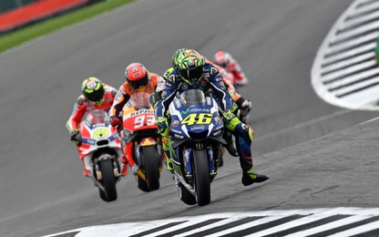 Hệ thống phanh trên những chiếc superbike Moto GP khác gì môtô thường?