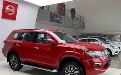 Ô tô Việt đại hạ giá, thời điểm lý tưởng xuống tiền rước xế