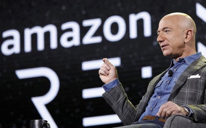 Jeff Bezos: Tôi muốn cứu nhân loại bằng cách lên Mặt Trăng