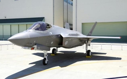 Nhật Bản: F-35 rơi vì phi công mất phương hướng khi né máy bay Mỹ