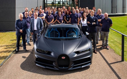 Siêu xe Bugatti CHIRON thứ 200 xuất xưởng, mang dấu ấn đặc biệt