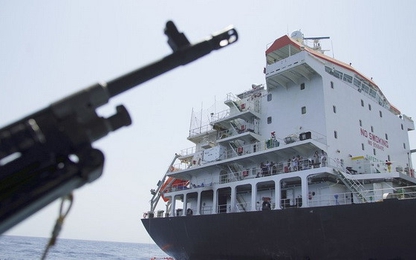 Lý do tỷ phú Jeff Bezos chi hàng tỷ USD cho công nghệ vũ trụ