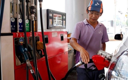 Cây xăng Hàn Quốc tẩy chay ôtô Nhật Bản, xe đến không phục vụ