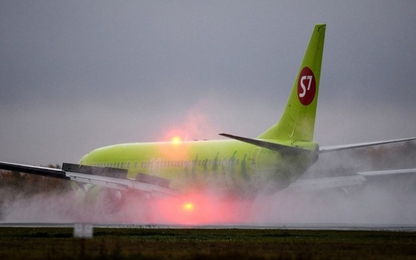 Máy bay chở khách Nga tránh được thảm kịch trong gang tấc