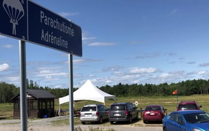 Cô gái rơi từ máy bay cao hơn 1,5 km sống sót nhờ 'phép màu'