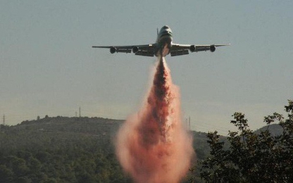 Supertanker, kỳ quan độc nhất của ngành cứu hỏa