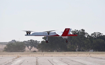 Máy bay không người lái nặng hơn nửa tấn bay thử thành công